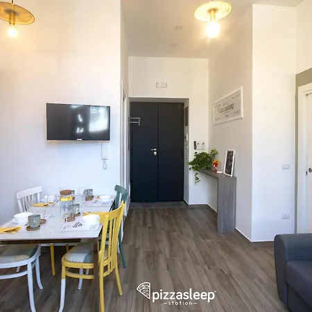 Pizzasleep Station *