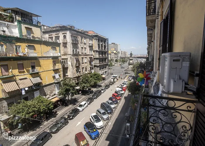 Pizzasleep Station Apartman *